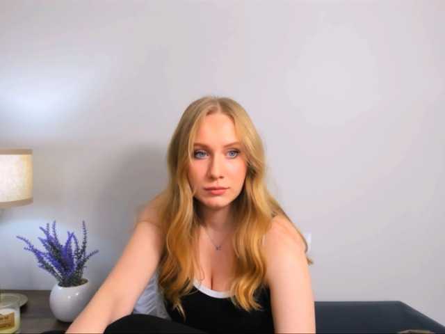 Live sex webcam photo for TracyJuicy #276459257