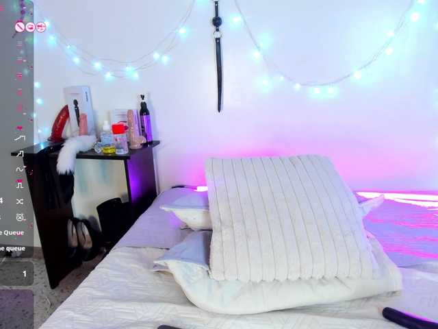 Live sex webcam photo for Tracylambo #292135007