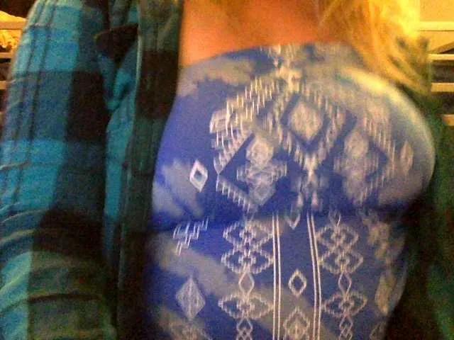 Live sex webcam photo for Trashley420 #275433826