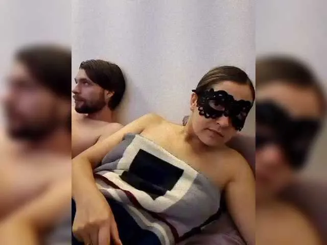 Live sex webcam photo for TreasureS #284736212