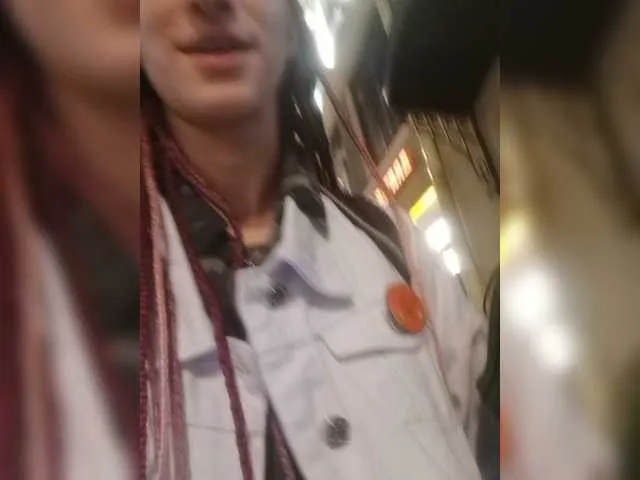 Live sex webcam photo for TreshGirls #276125067