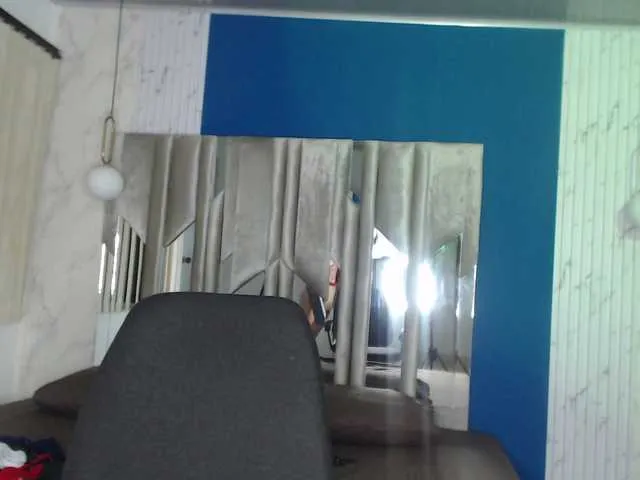 Live sex webcam photo for TrianaTaylor1 #280895402
