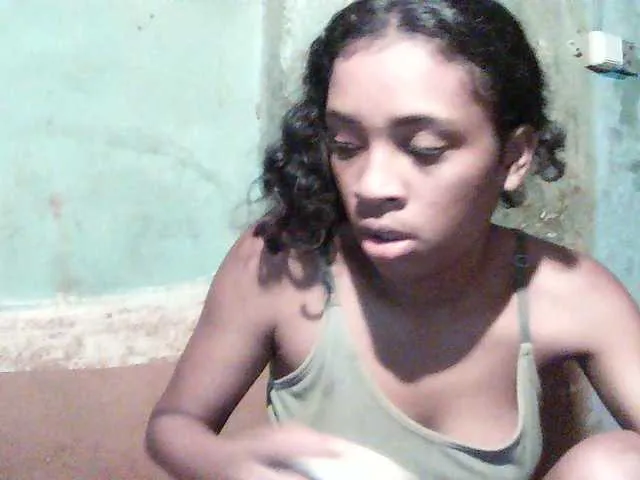 Live sex webcam photo for TriciaBella #290460647