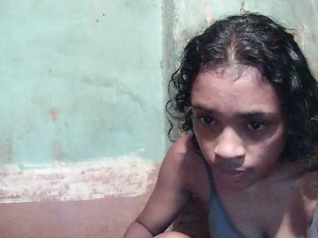 Live sex webcam photo for TriciaBella #290487622