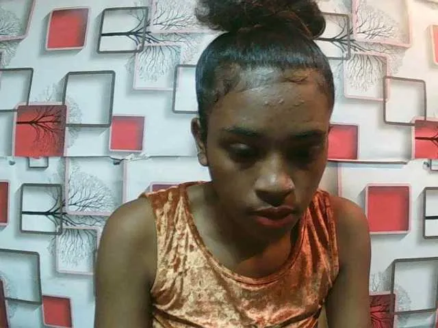Live sex webcam photo for TriciaBella #290790677