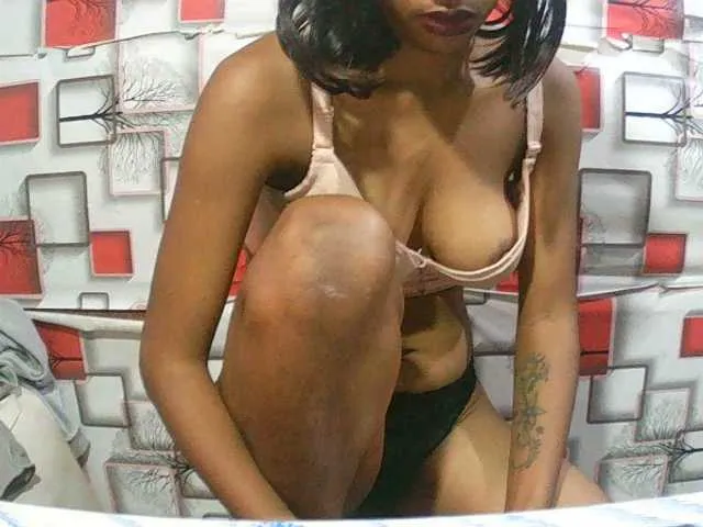 Live sex webcam photo for TriciaBella #291172276