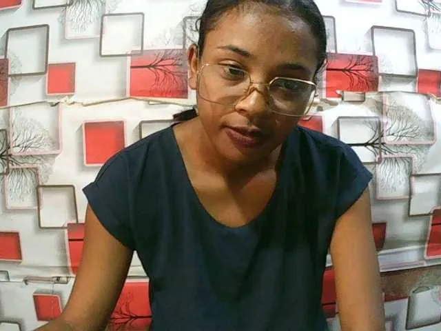 Live sex webcam photo for TriciaBella #291305341