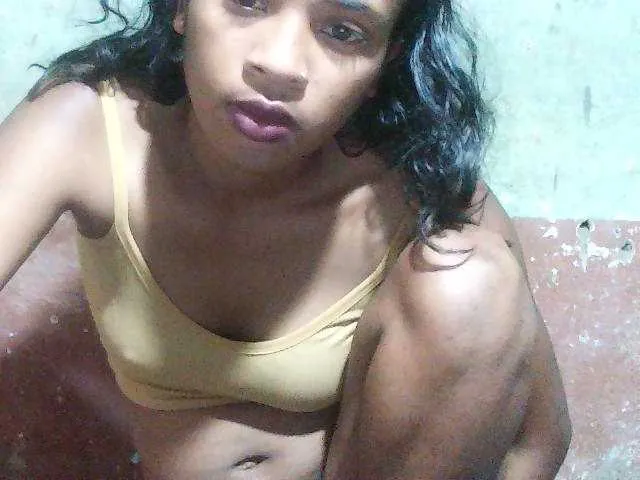 Live sex webcam photo for TriciaBella #292073931