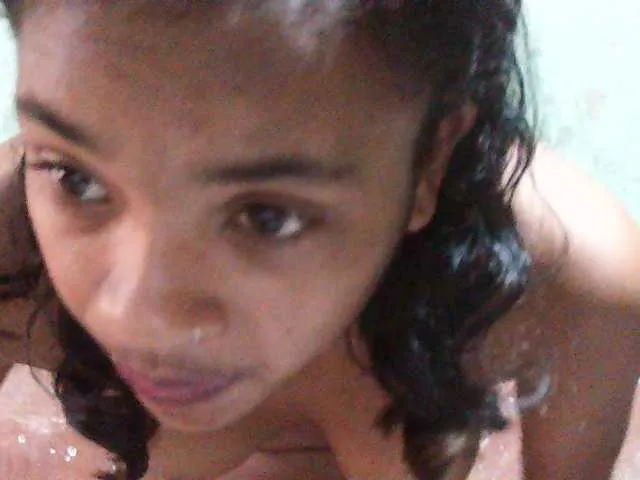 Live sex webcam photo for TriciaBella #292142740