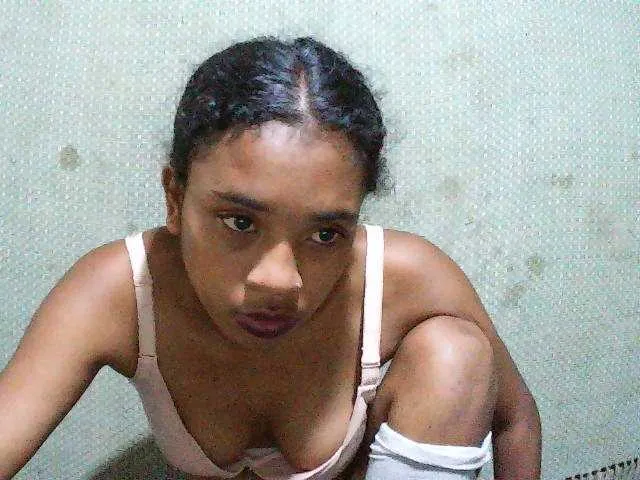 Live sex webcam photo for TriciaBella #292447222