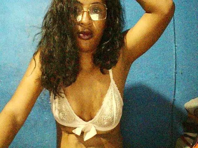Live sex webcam photo for TriciaBella #293251364