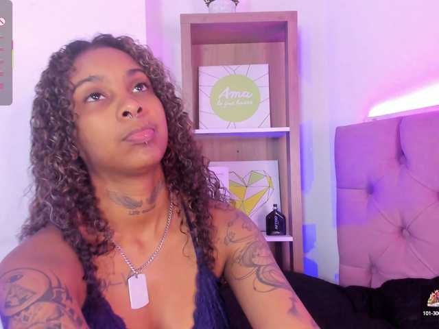 Live sex webcam photo for Triipsy #291605490