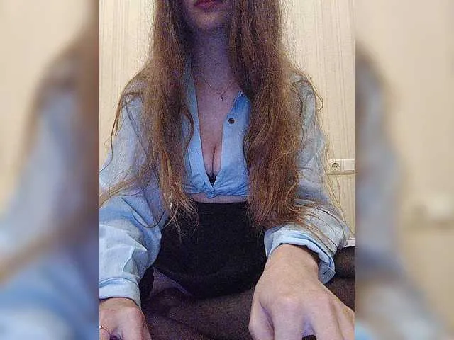 Live sex webcam photo for Triishaa #274271449