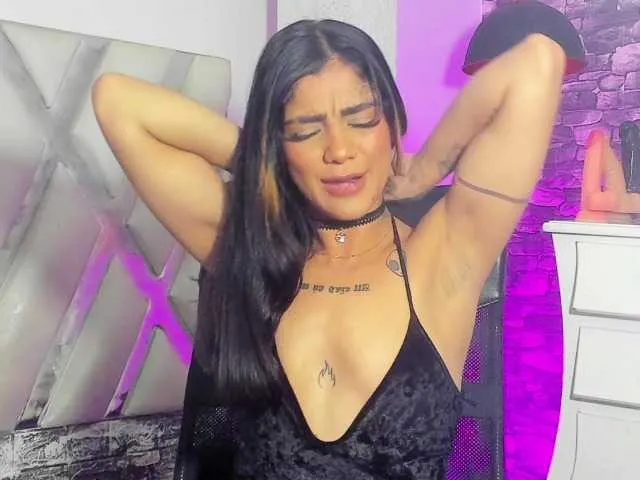 Live sex webcam photo for TrinaHarper #290316676