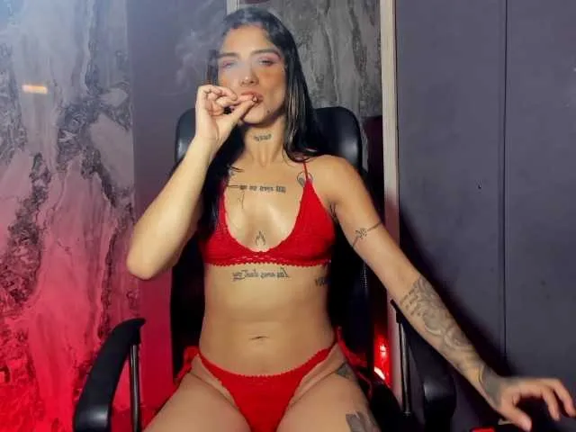 Live sex webcam photo for TrinaHarper #290718723