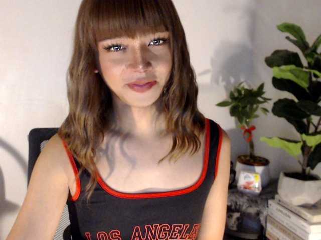 Live sex webcam photo for TrinityFucksYou #276523840