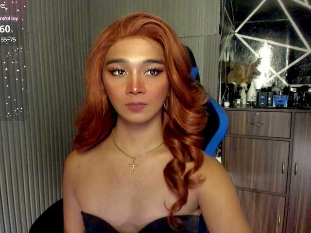 Live sex webcam photo for TrinityFucksYou #291543345