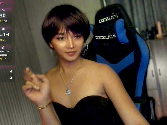 Live sex webcam photo for TrinityFucksYou #291813226