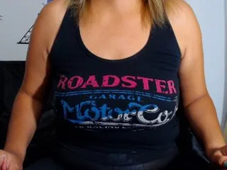 Live sex webcam photo for TrishaX #134921001