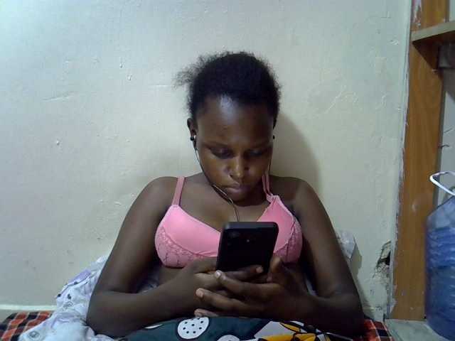 Live sex webcam photo for Trishadoll #277214843