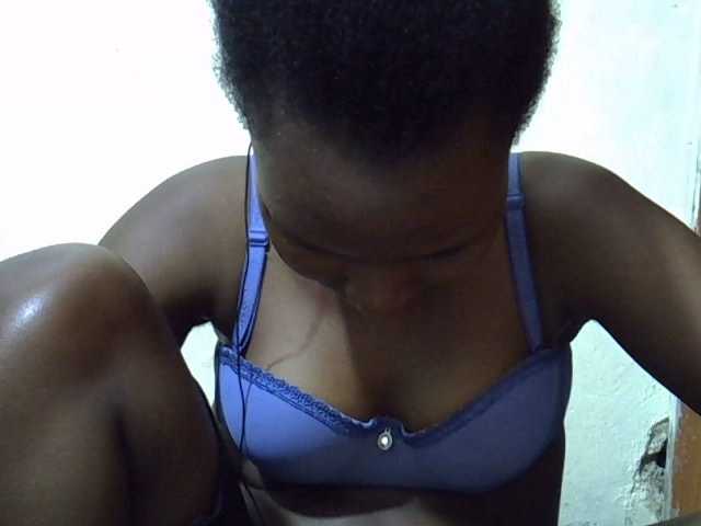 Live sex webcam photo for Trishadoll #277244554