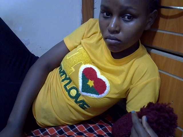 Live sex webcam photo for Trishadoll #277397372