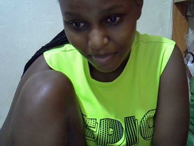 Live sex webcam photo for Trishadoll #277476051