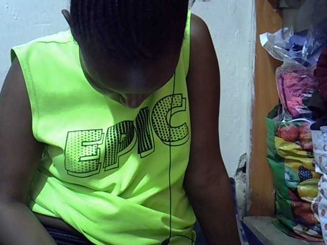 Live sex webcam photo for Trishadoll #277843091