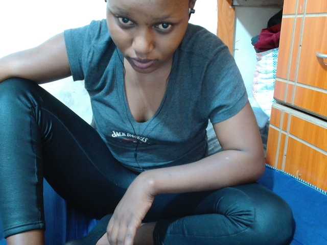 Live sex webcam photo for Trishadoll #290289202