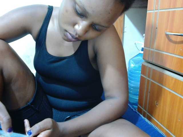 Live sex webcam photo for Trishadoll #290355410