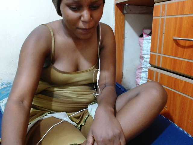 Live sex webcam photo for Trishadoll #290424734