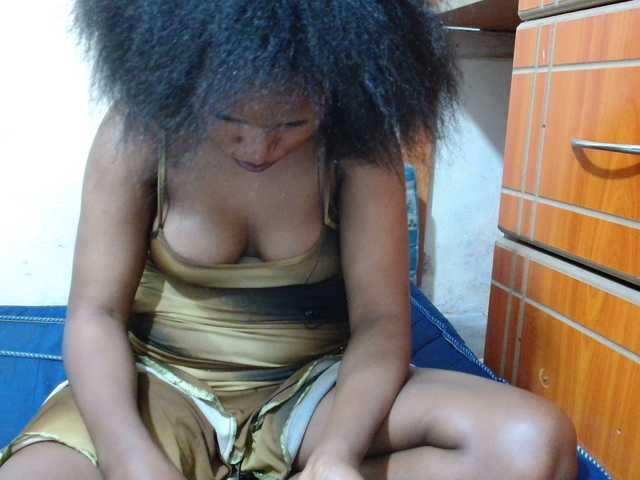 Live sex webcam photo for Trishadoll #290713265