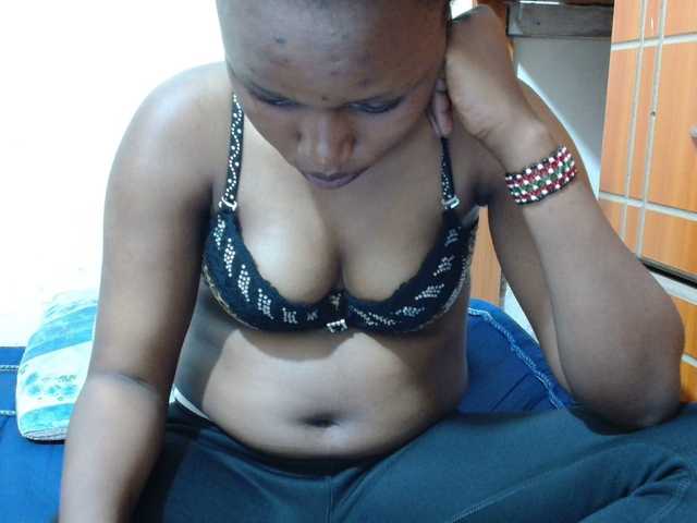 Live sex webcam photo for Trishadoll #290874255