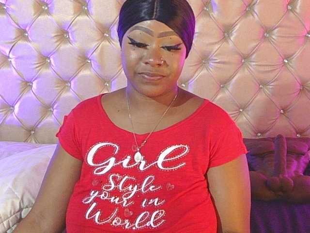 Live sex webcam photo for TrixieMar #291989021