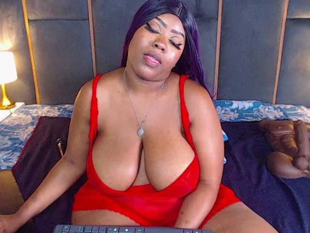 Live sex webcam photo for TrixieMar #292116355