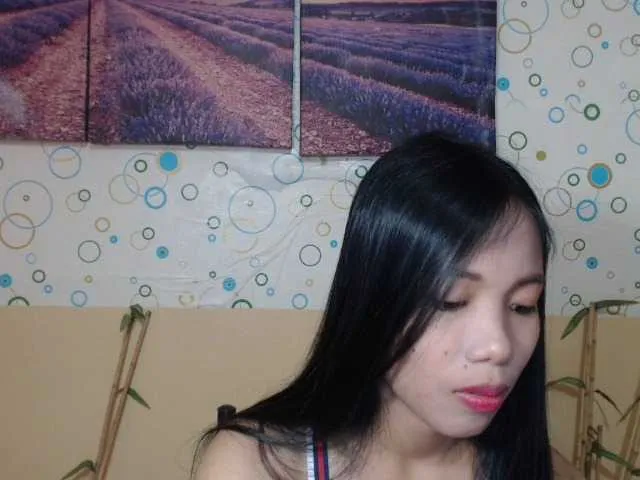 Live sex webcam photo for TrixieSoHottt #273821551