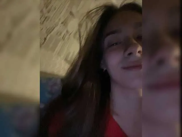 Live sex webcam photo for Trofikkisa #276704757