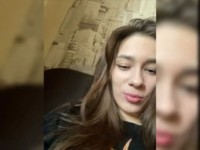 Live sex webcam photo for Trofikkisa #277215761