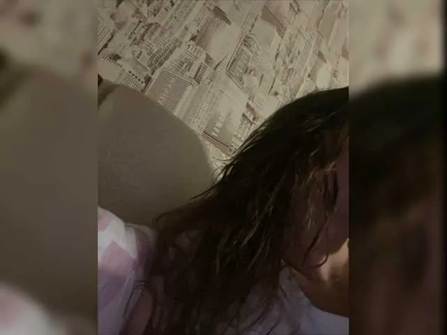 Live sex webcam photo for Trofikkisa #277409183