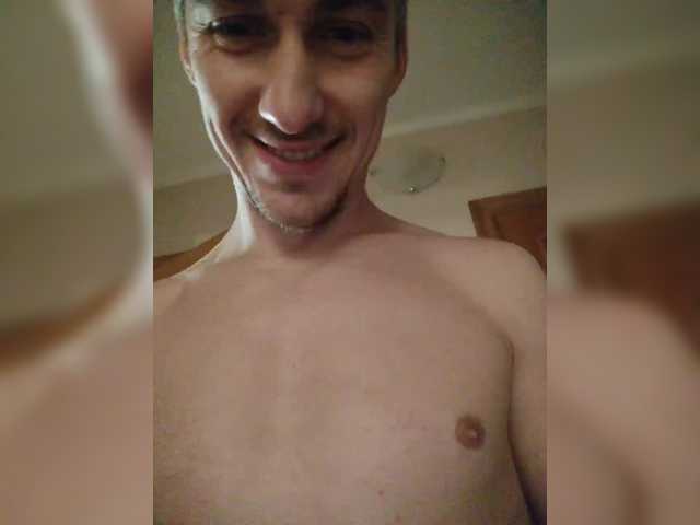 Live sex webcam photo for Tron1488 #292043685