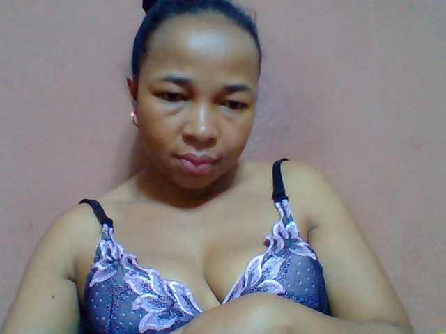 Live sex webcam photo for Tryciah1a #294036585