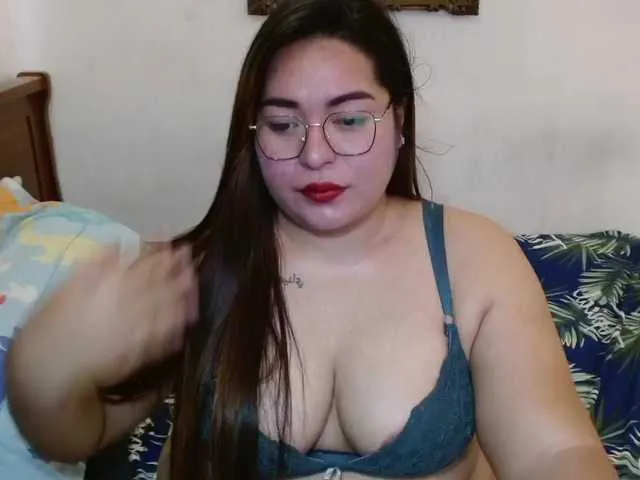 Live sex webcam photo for TsCumLoader4u #291540032