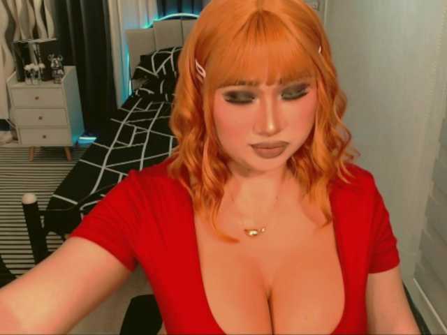 Live sex webcam photo for TsGiganticSelfsuckers #292299360