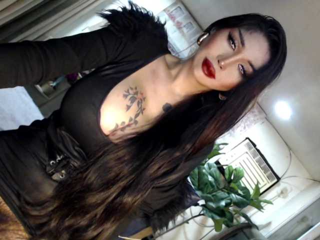 Live sex webcam photo for TsGoddessValentina #292244474