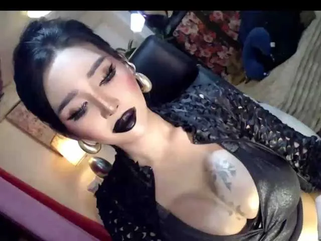Live sex webcam photo for TsGoddessValentina #294313597