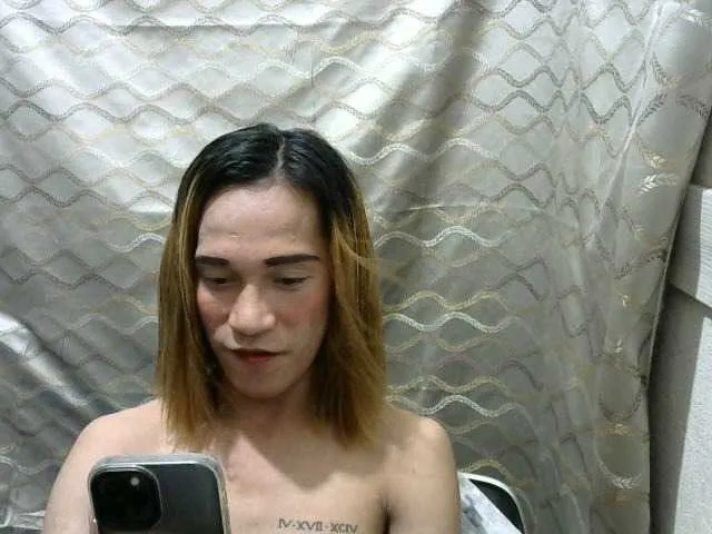 Live sex webcam photo for TsLoveOnTop69 #275533140