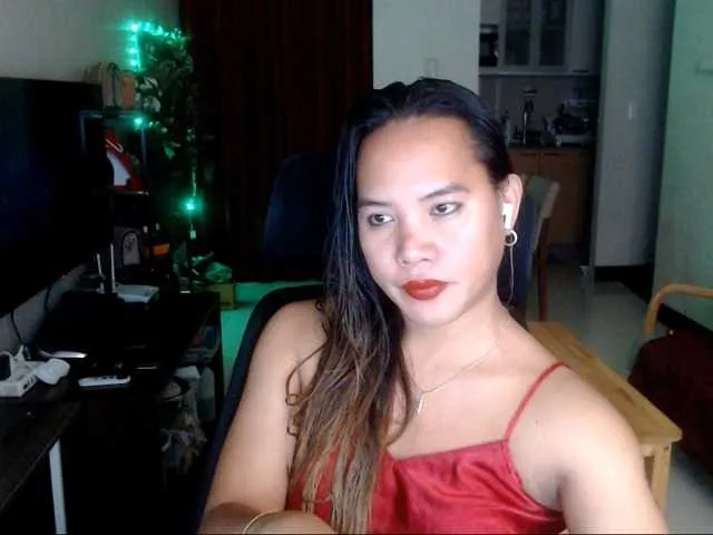 Live sex webcam photo for Tshottiemiya #275534968