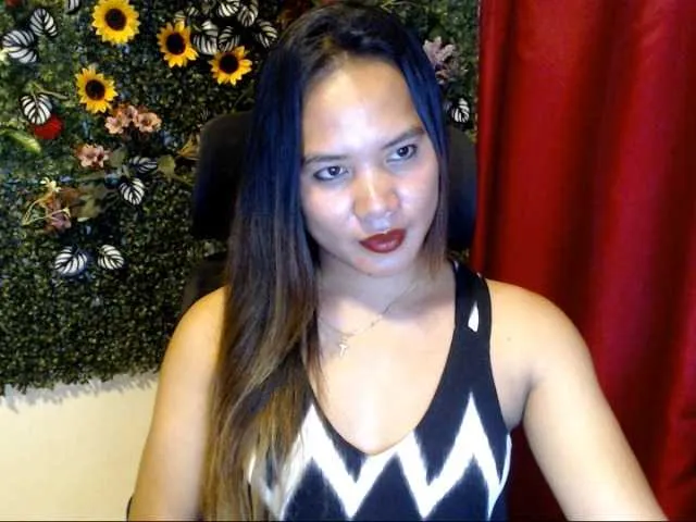 Live sex webcam photo for Tshottiemiya #275735014