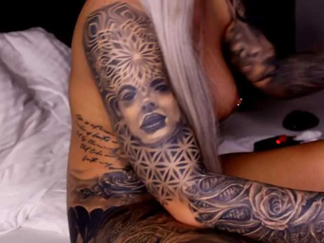 Live sex webcam photo for Ttikhomirov #290335566