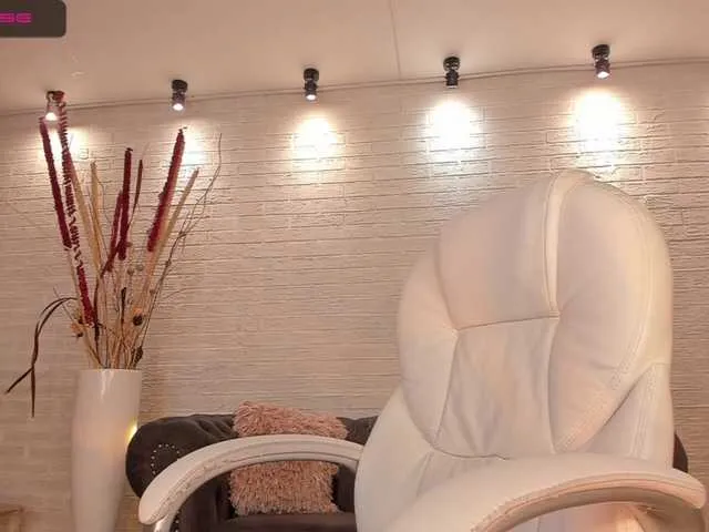 Live sex webcam photo for Tulipa1 #273006685